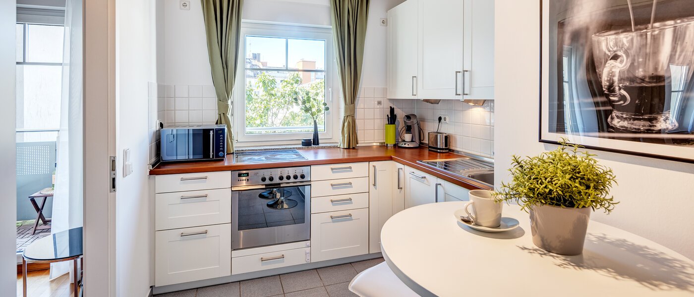 appartamento München Schwabing-Nord (zw. Leopoldstraße & Englischen Garten) 01 cucina 9573