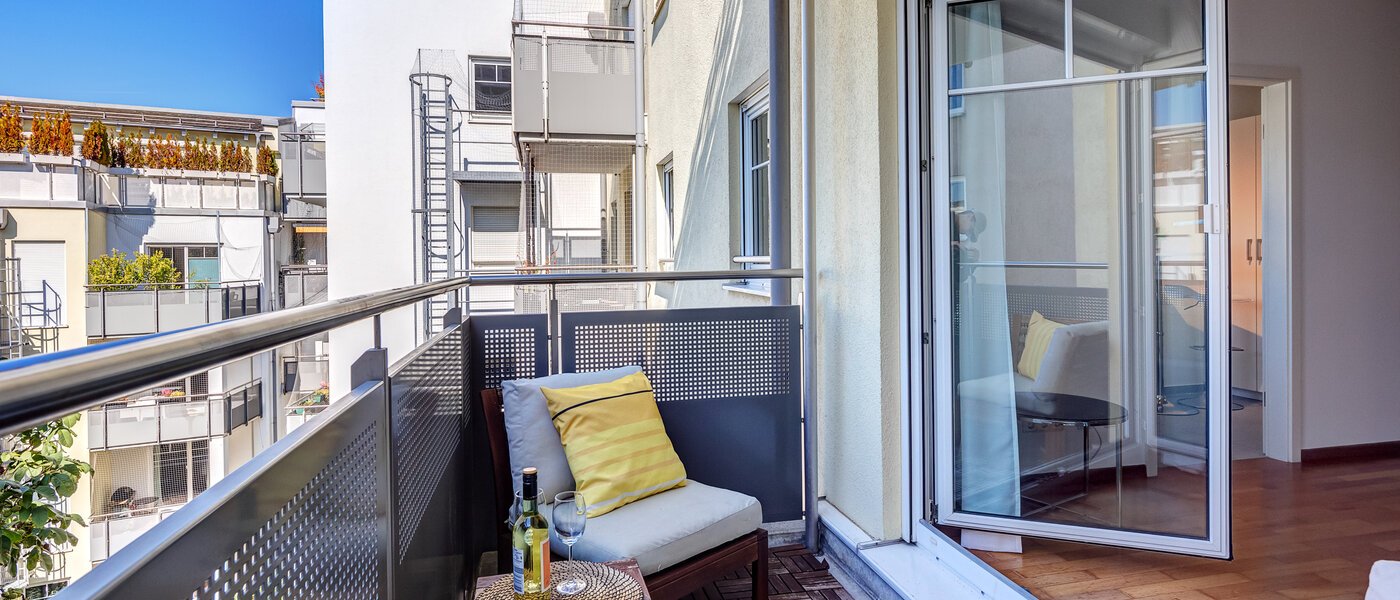 appartamento München Schwabing-Nord (zw. Leopoldstraße & Englischen Garten) 01 balcone 9573
