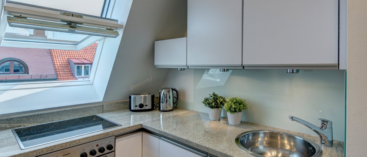 attico con terrazzo München Schwabing-Nord (zw. Belgrad- & Leopoldstraße) 02 cucina 9584