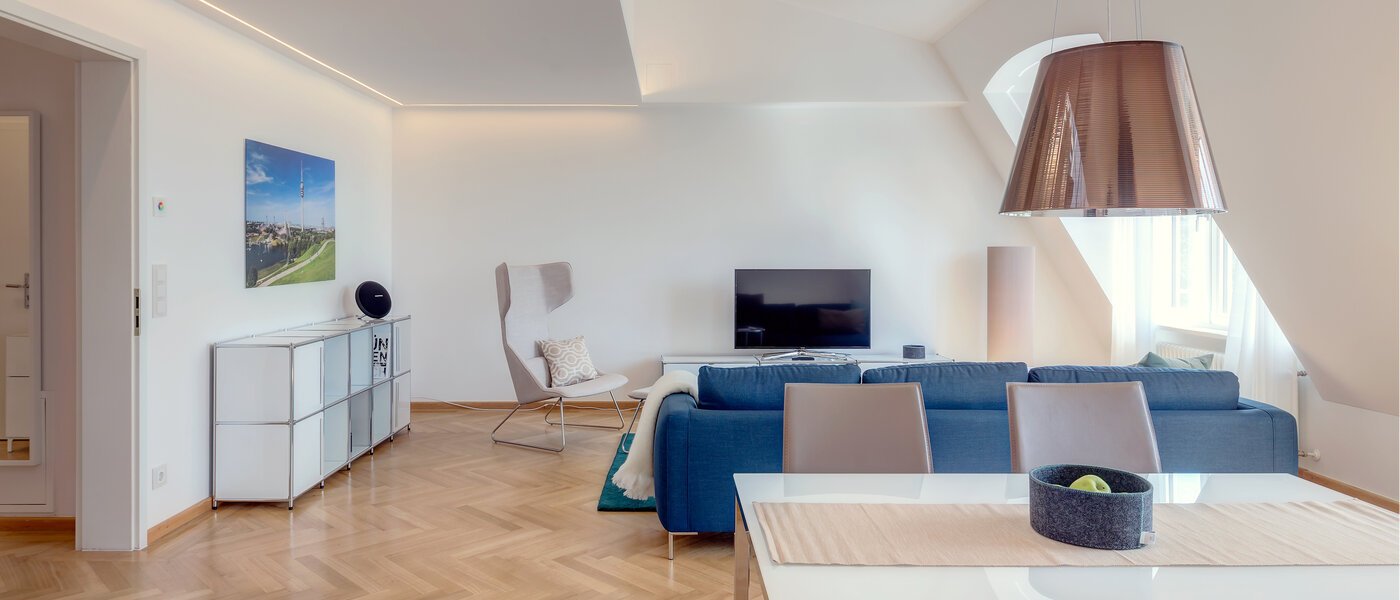 attico con terrazzo München Schwabing 03 soggiorno 9602