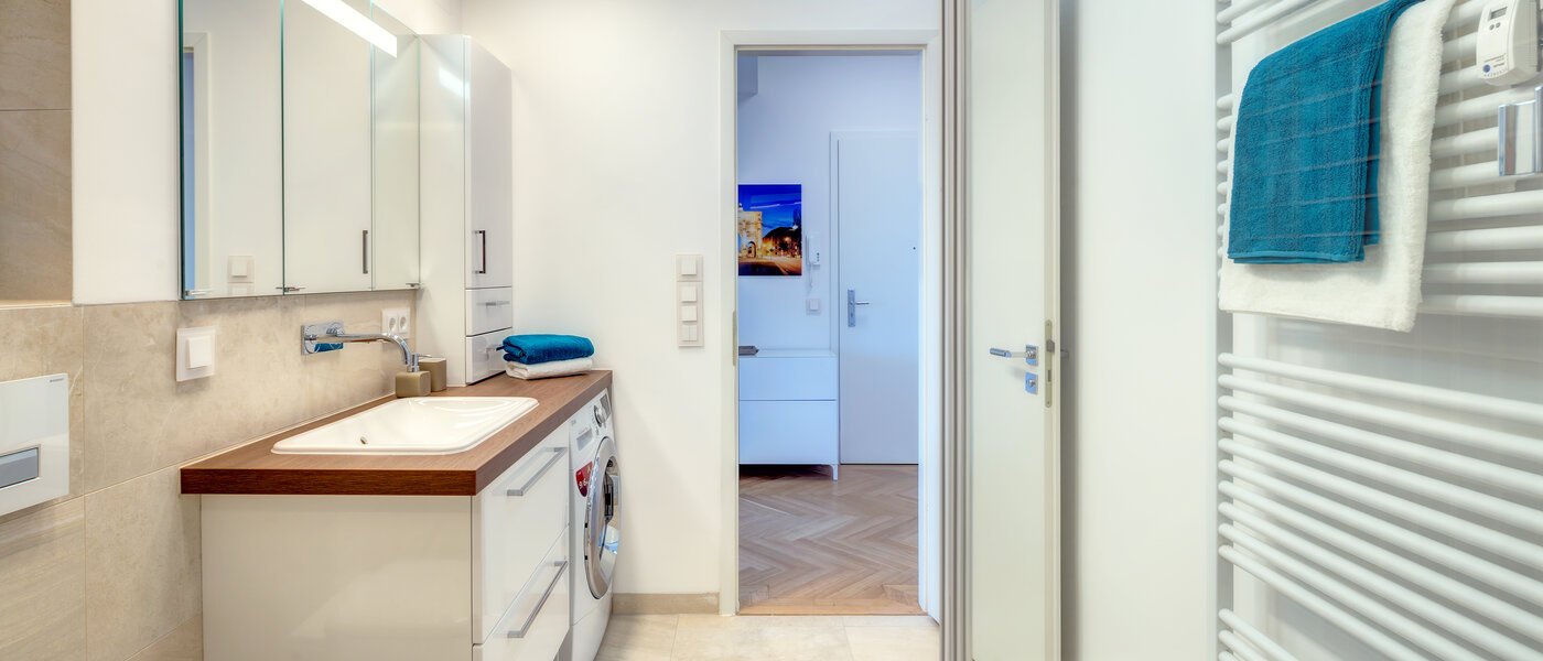 attico con terrazzo München Schwabing 04 bagno 9602