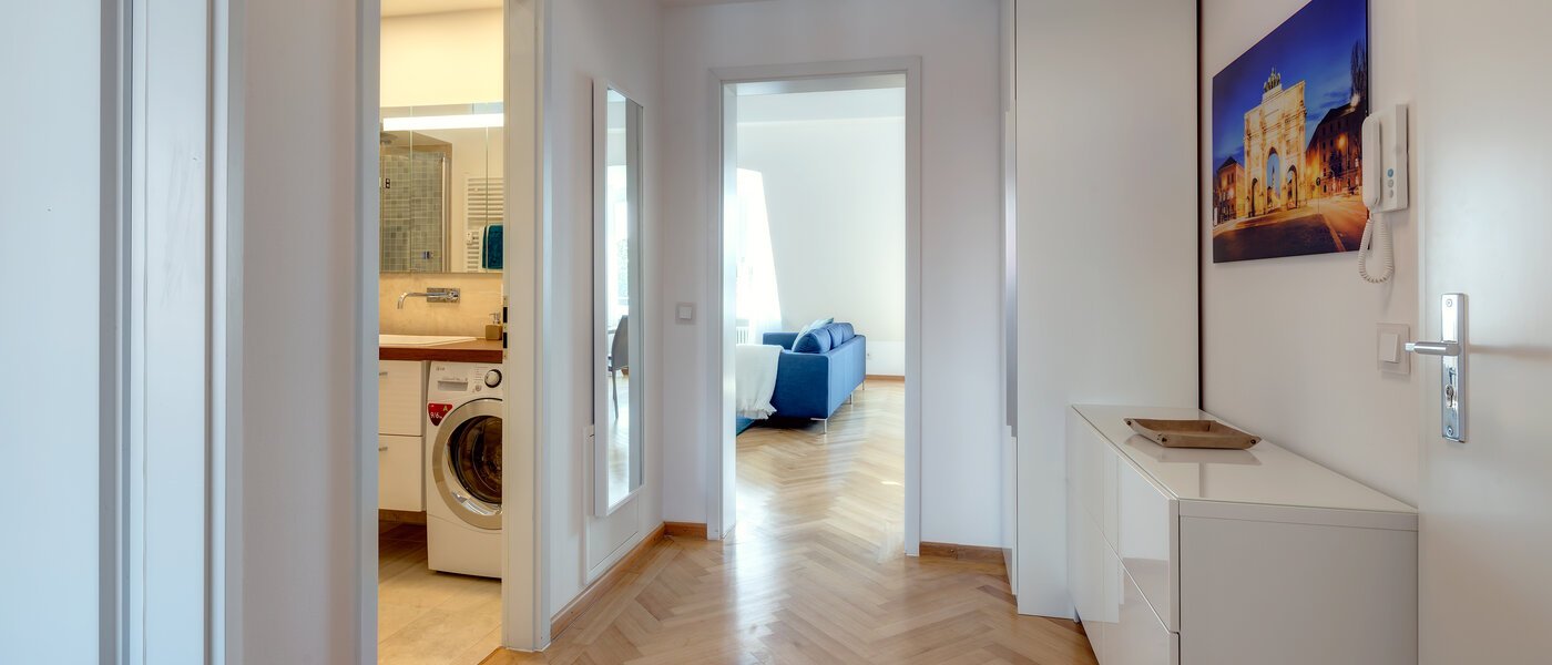 attico con terrazzo München Schwabing 02 ingresso/corridioio 9602