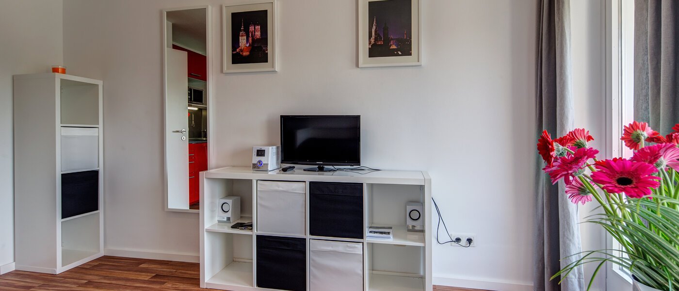 abitazione München Schwabing-Nord (zw. Leopoldstraße & Englischen Garten) 02 soggiorno 9622