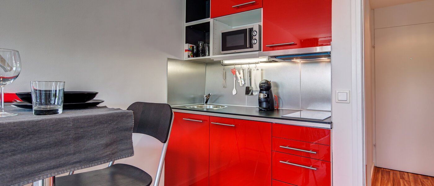 abitazione München Schwabing-Nord (zw. Leopoldstraße & Englischen Garten) 01 cucina 9622