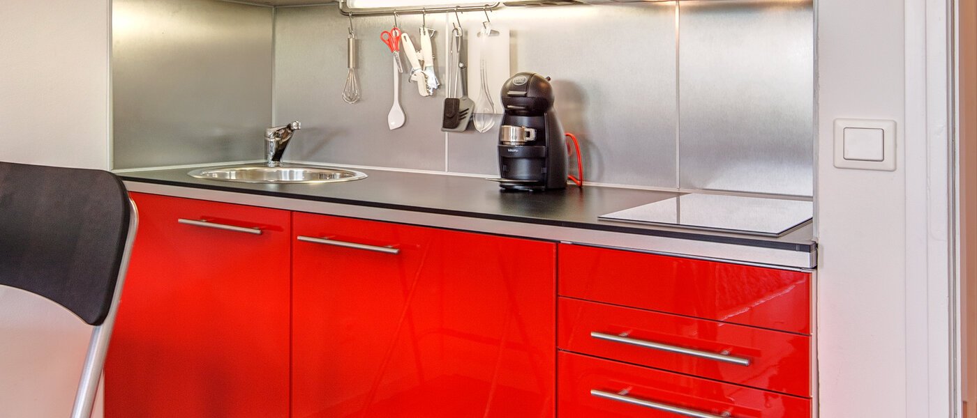 abitazione München Schwabing-Nord (zw. Leopoldstraße & Englischen Garten) 02 cucina 9622