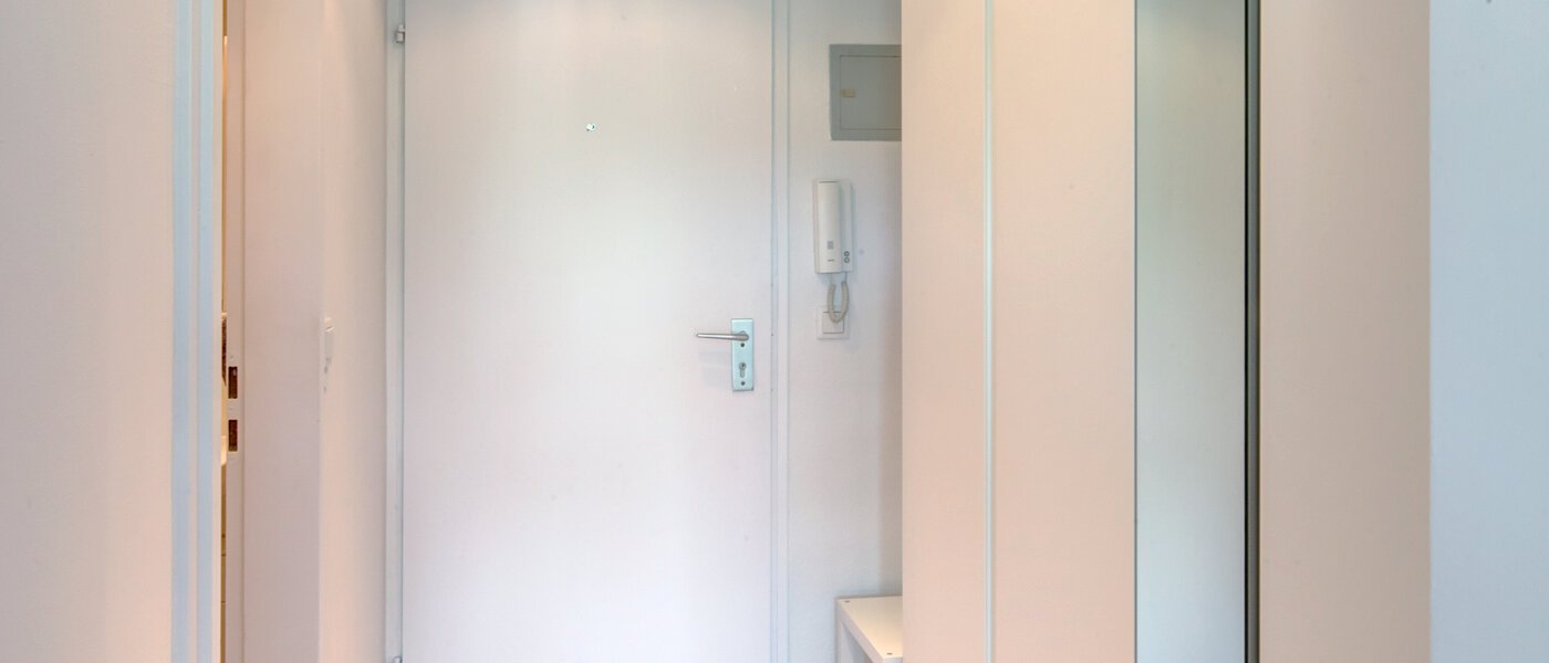 abitazione München Schwabing-Nord (zw. Leopoldstraße & Englischen Garten) 02 ingresso/corridioio 9622