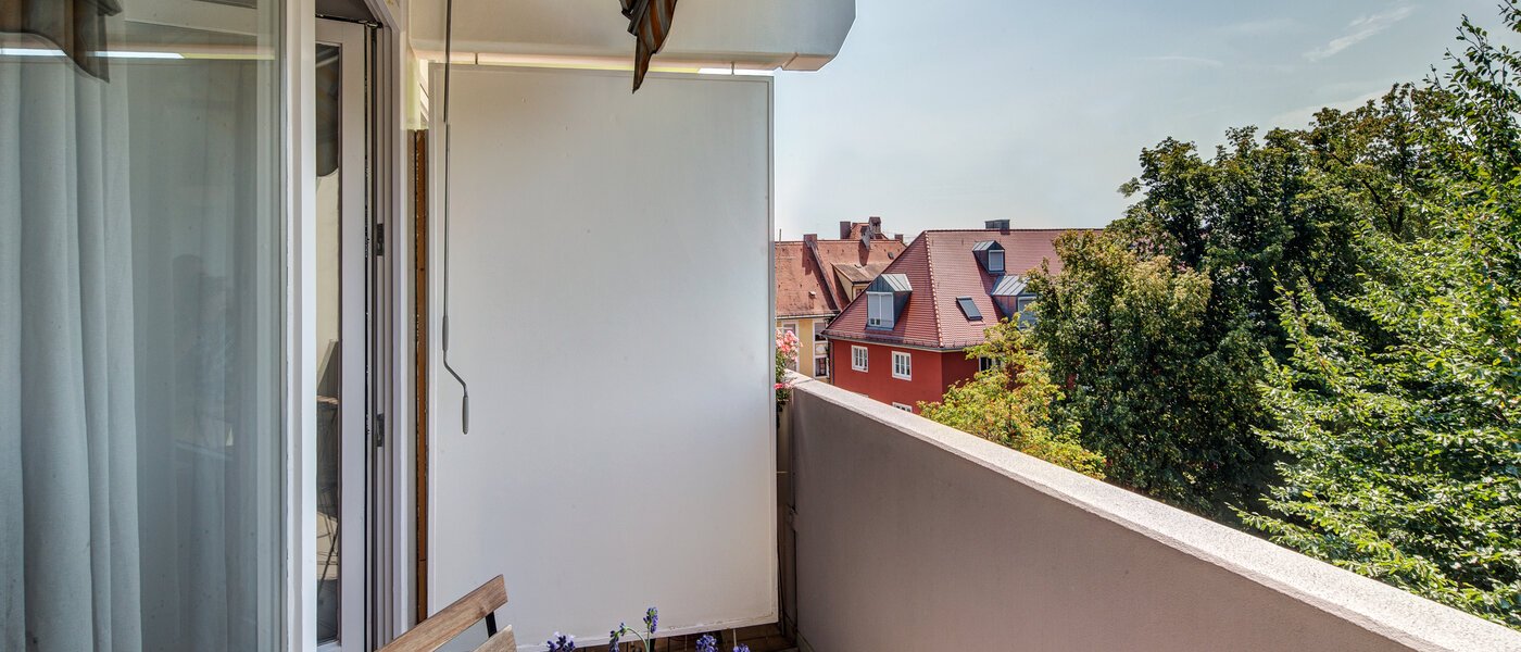 abitazione München Schwabing-Nord (zw. Leopoldstraße & Englischen Garten) 03 balcone 9622