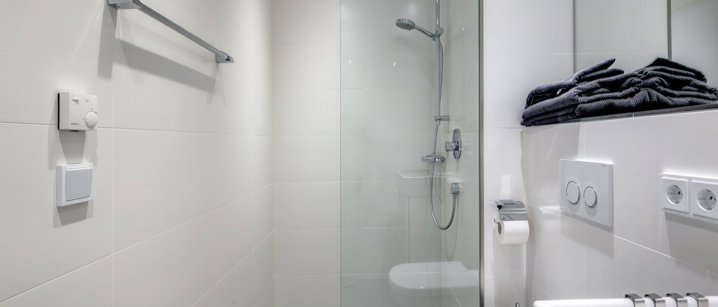 maisonnette con galleria Unterschleißheim Lohhof 01 bagno 9676