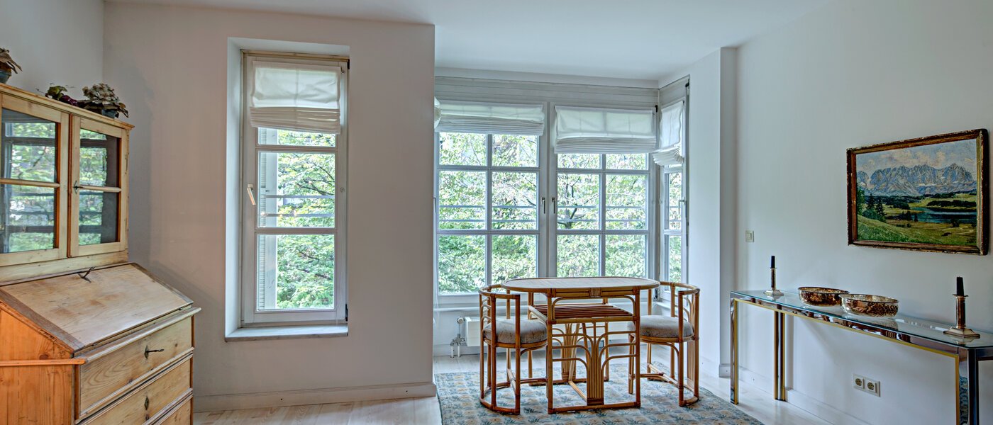 appartamento München Haidhausen 02 soggiorno 9683