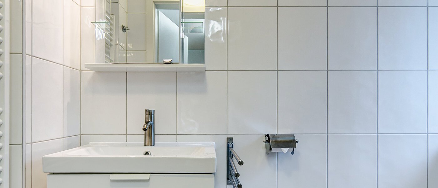 appartamento con giardino Gauting Stockdorf 01 bagno 9728