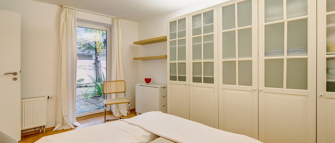 appartamento con giardino Gauting Stockdorf 01 zona notte 9728