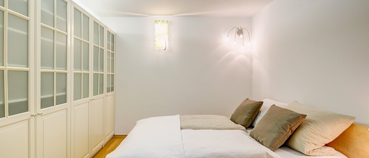 appartamento con giardino Gauting Stockdorf 03 zona notte 9728