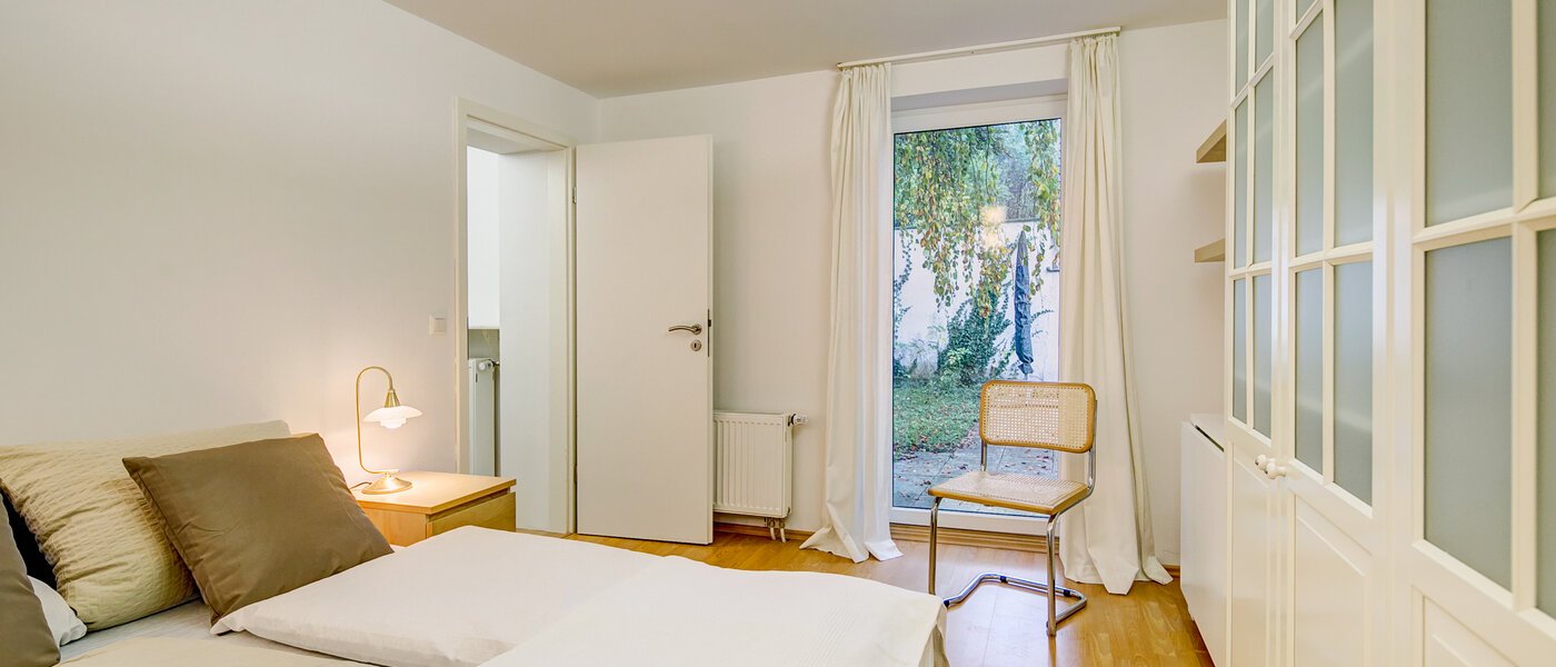 appartamento con giardino Gauting Stockdorf 05 zona notte 9728