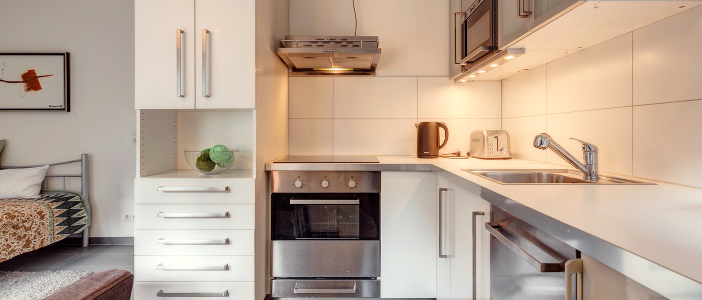 abitazione München Schwabing (rechts der Leopoldstraße) 02 cucina 9736