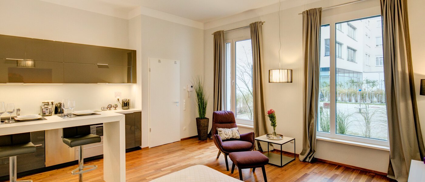 appartamento München Ludwigsvorstadt 05 soggiorno 9771