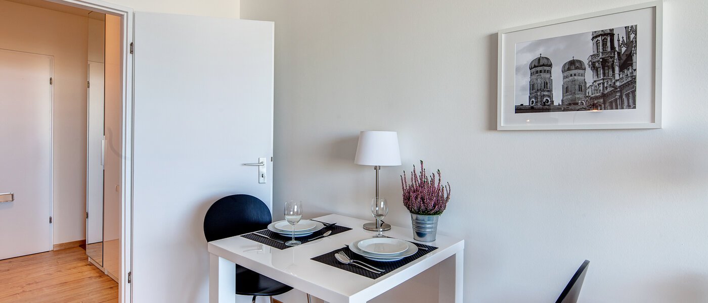 appartamento München Haidhausen 03 soggiorno 9774