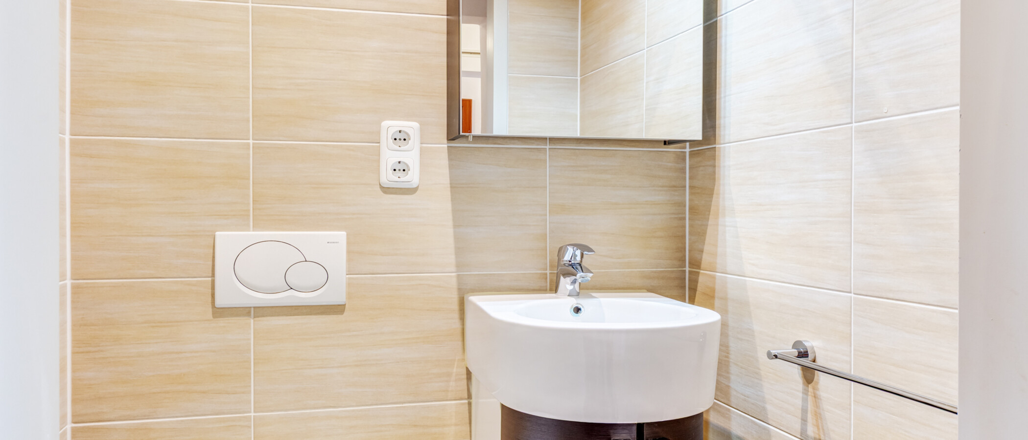 appartamento München Berg am Laim 01 toilette per gli ospiti 9783