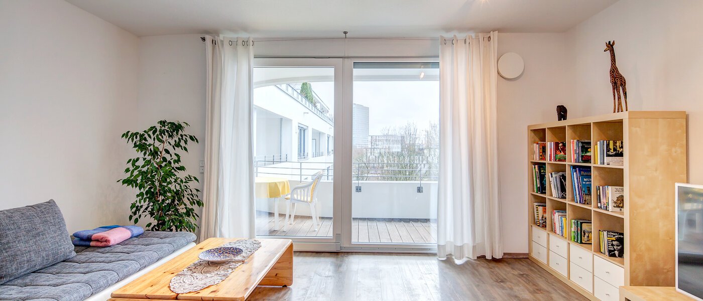 appartamento München Parkstadt Schwabing 03 soggiorno 9790