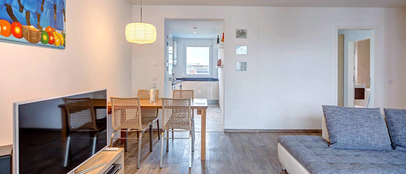 appartamento München Parkstadt Schwabing 04 soggiorno 9790