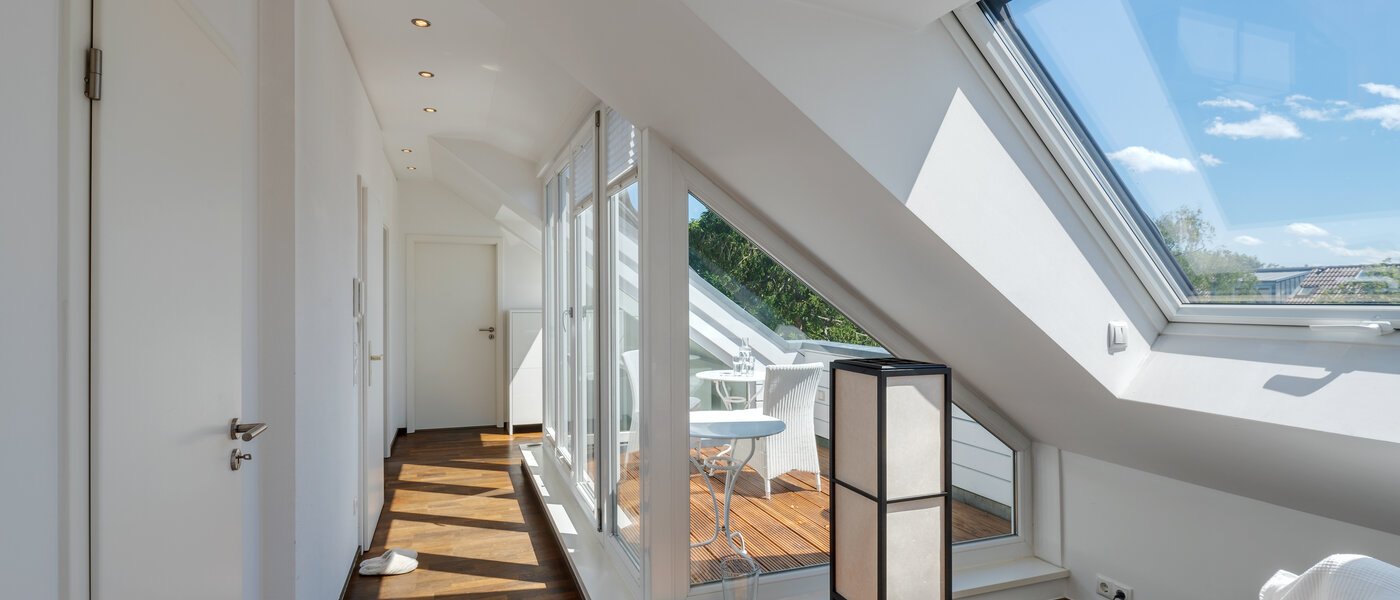 attico con terrazzo München Untermenzing 01 ingresso/corridioio 9794