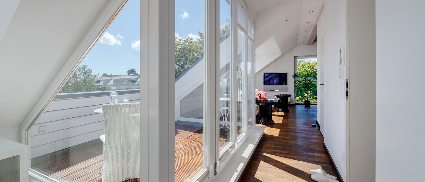 attico con terrazzo München Untermenzing 02 ingresso/corridioio 9794