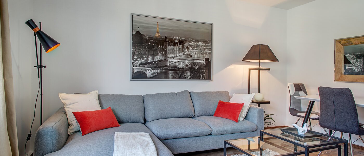 appartamento München Schwabing 01 soggiorno 9871