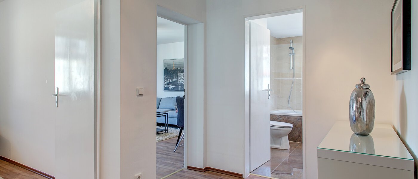 appartamento München Schwabing 02 ingresso/corridioio 9871