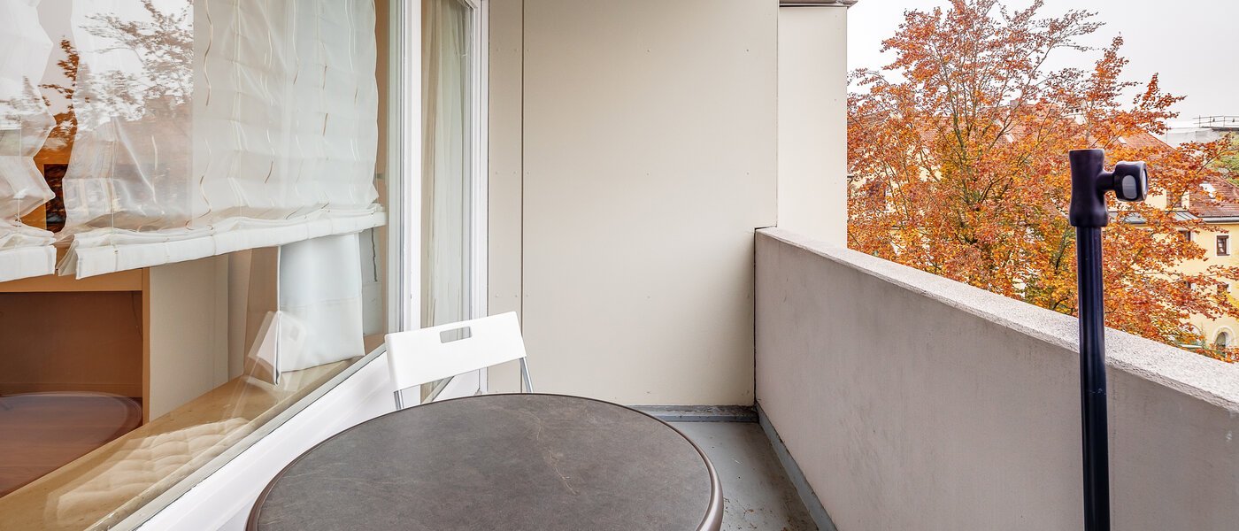 appartamento München Schwabing-Nord (zw. Leopoldstraße & Englischen Garten) 02 balcone 9873