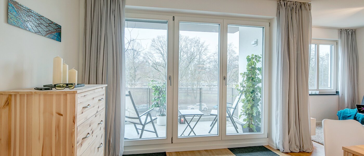 appartamento München Schwabing-Georgenschwaige 03 soggiorno 9904