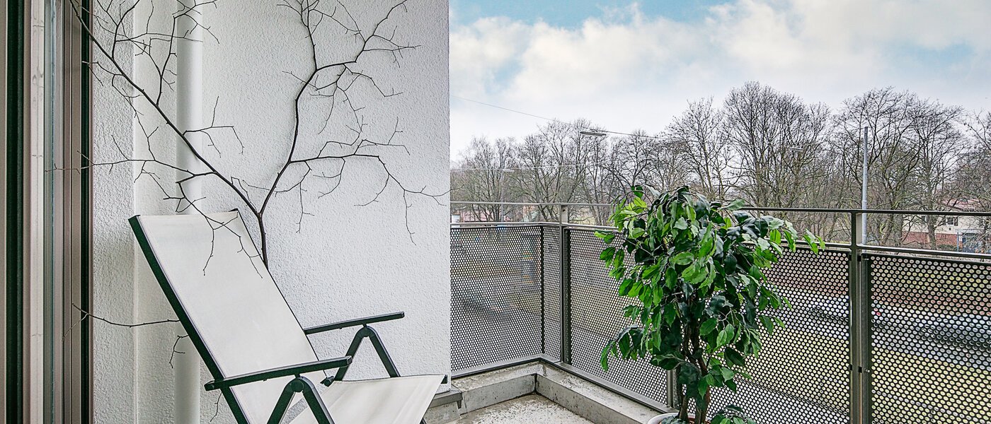 appartamento München Schwabing-Georgenschwaige 03 balcone 9904