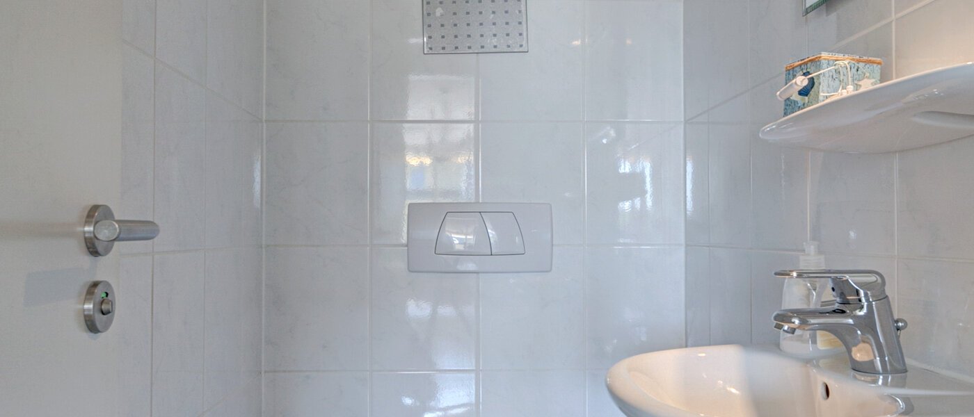 appartamento München Moosach 01 toilette per gli ospiti 9984