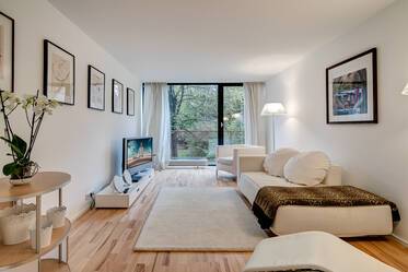 Appartamento molto ben arredato, a Schwabing