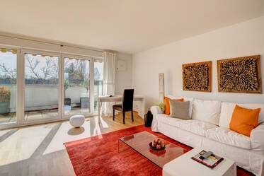 Attico con terrazzo ben arredato, a Sendling