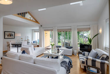 Appartamento soleggiato con veranda vicino al lago di Starnberg