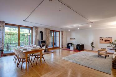 Casa a schiera ad angolo arredata, a Forstenried