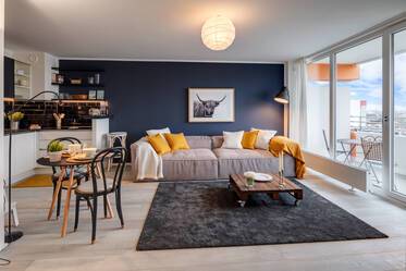 Appartamento molto ben arredato, a Schwabing