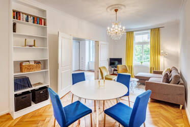 Luminoso appartamento di inizio secolo in affitto