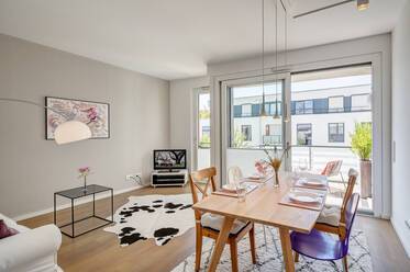 Appartamento molto ben arredato, a Schwabing-West