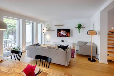 Casa a schiera molto ben arredata, a Fasangarten
