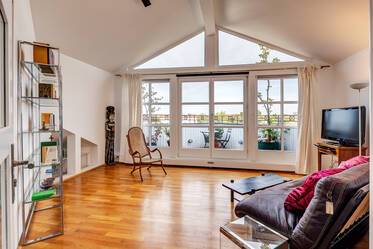 Monolocale sul tetto in affitto con balcone