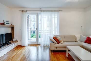 Appartamento di 2 locali con balcone, vicino al Giardino Inglese