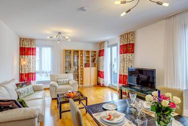 Luminoso appartamento di 3 locali arredato in affitto