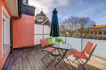 Rarità! Appartamento mansardato con balcone