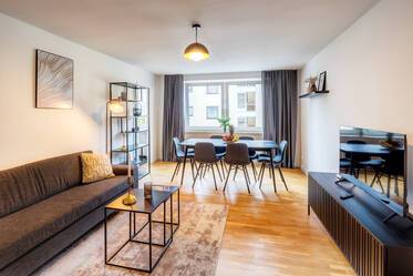 Berg am Laim: appartamento con 2 camere, nuovo, arredamento moderno