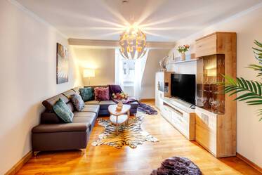 Vicino a Rotkreuzplatz, luminoso bilocale