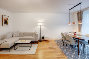Bellissimo appartamento al piano terra con loggia