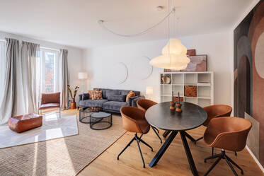 Appartamento molto ben arredato, a Schwabing