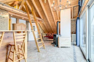 Appartamento con galleria ben ammobiliato, a Unterföhring