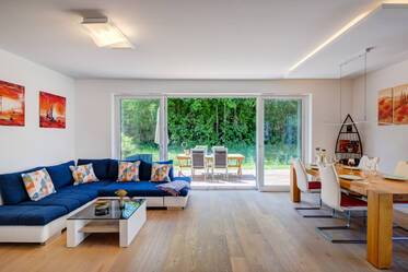 Bellissima casa bifamiliare ben tenuta a Eichenau