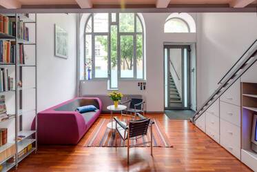 Maisonnette con galleria ben arredata, a Lehel
